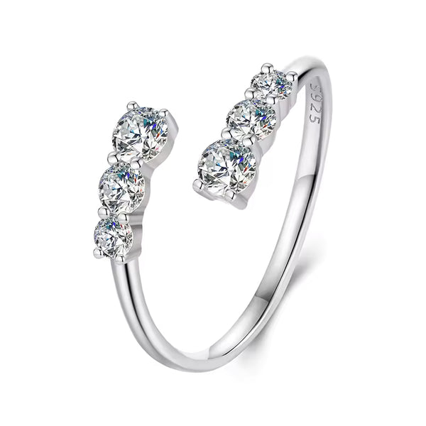 Größenverstellbarer Damen Fingerring aus 925er Sterlingsilber mit mehreren Moissanite – eleganter Schmuck mit diamantähnlichem Funkeln.