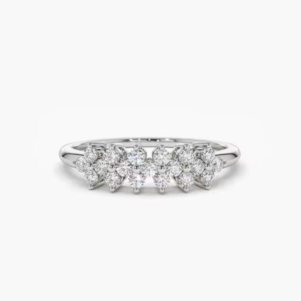 Moissanite Fingerring aus vergoldetem 925er Silber – nachhaltige Alternative zum Diamanten, luxuriöser Solitärring in Goldoptik.