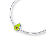 Avocado Charm aus 925er Silber – stilvoller Anhänger in Avocadoform, ideal für Armband oder Halskette, perfekter Schmuck für Food-Lovers.