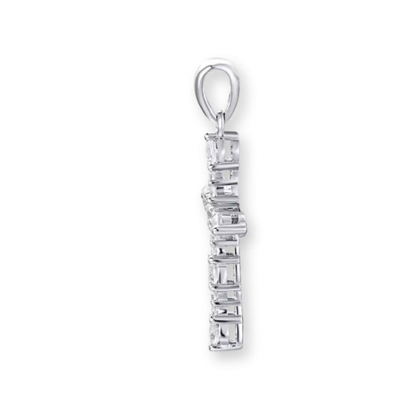 Kreuz-Halskettenanhänger aus 925er Sterlingsilber mit vielen kleinen Kristallen – filigran, glänzend und spirituell auf hellem Hintergrund.